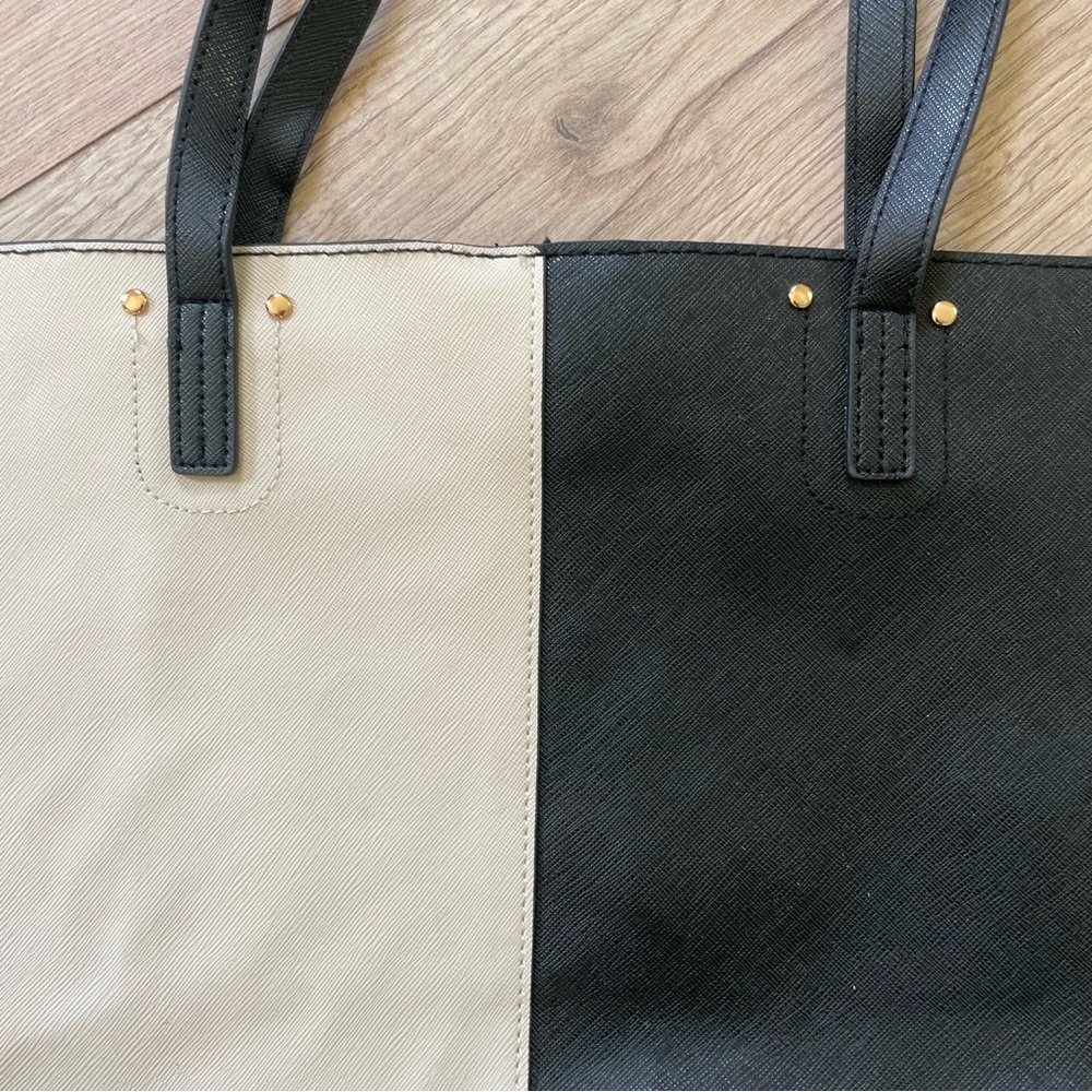 Atmosphere Purse - Picture 3 of 6